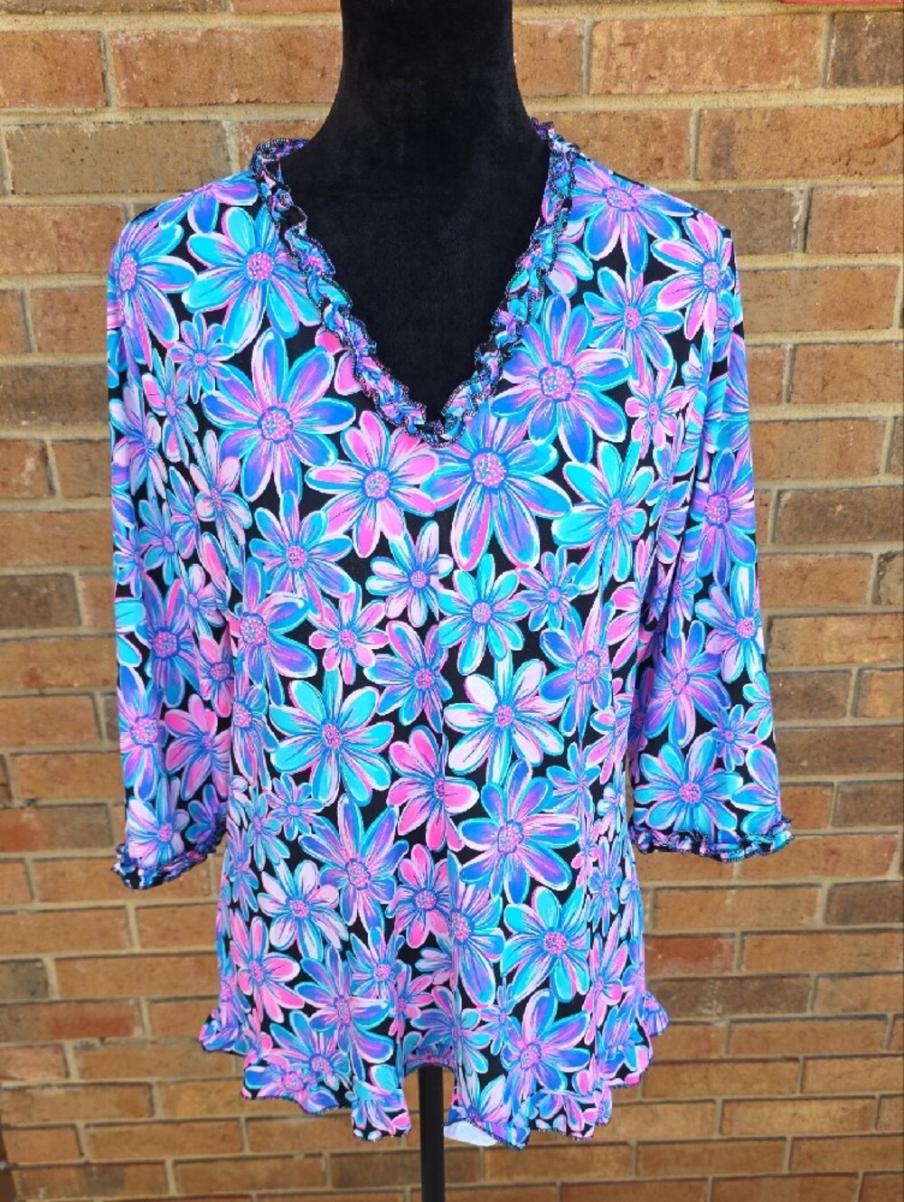 Beachtime by Lulu B Spring Bouquet Button Tunic Size Large - Picture 4 of 11